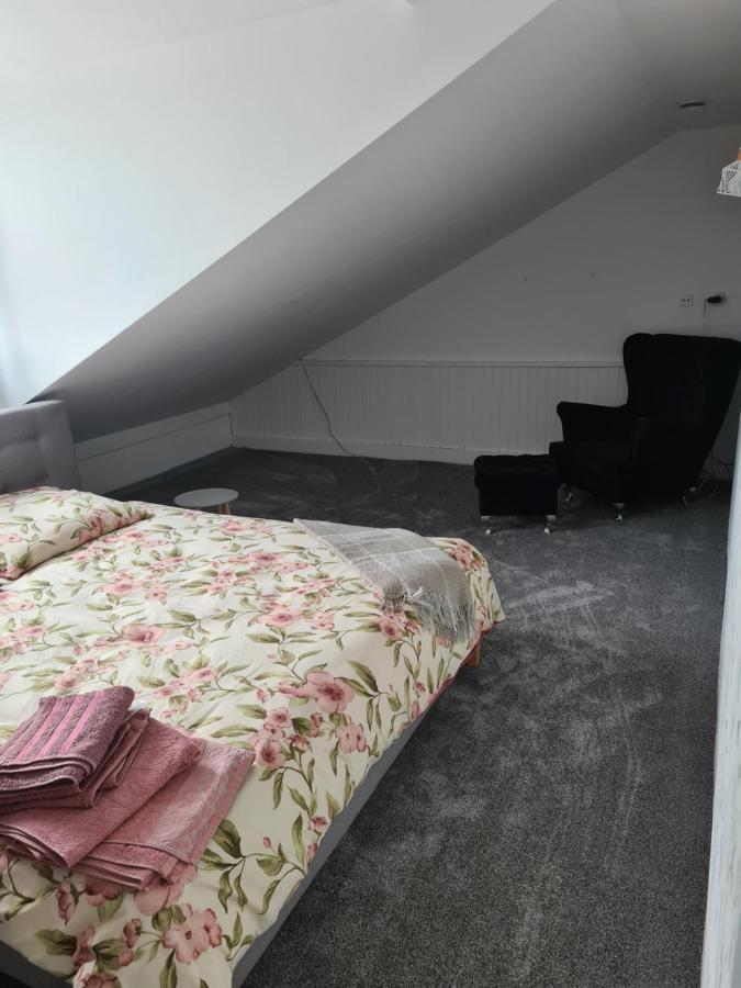 Dworek Sw.Antoniego Slawutowo Eksteriør billede